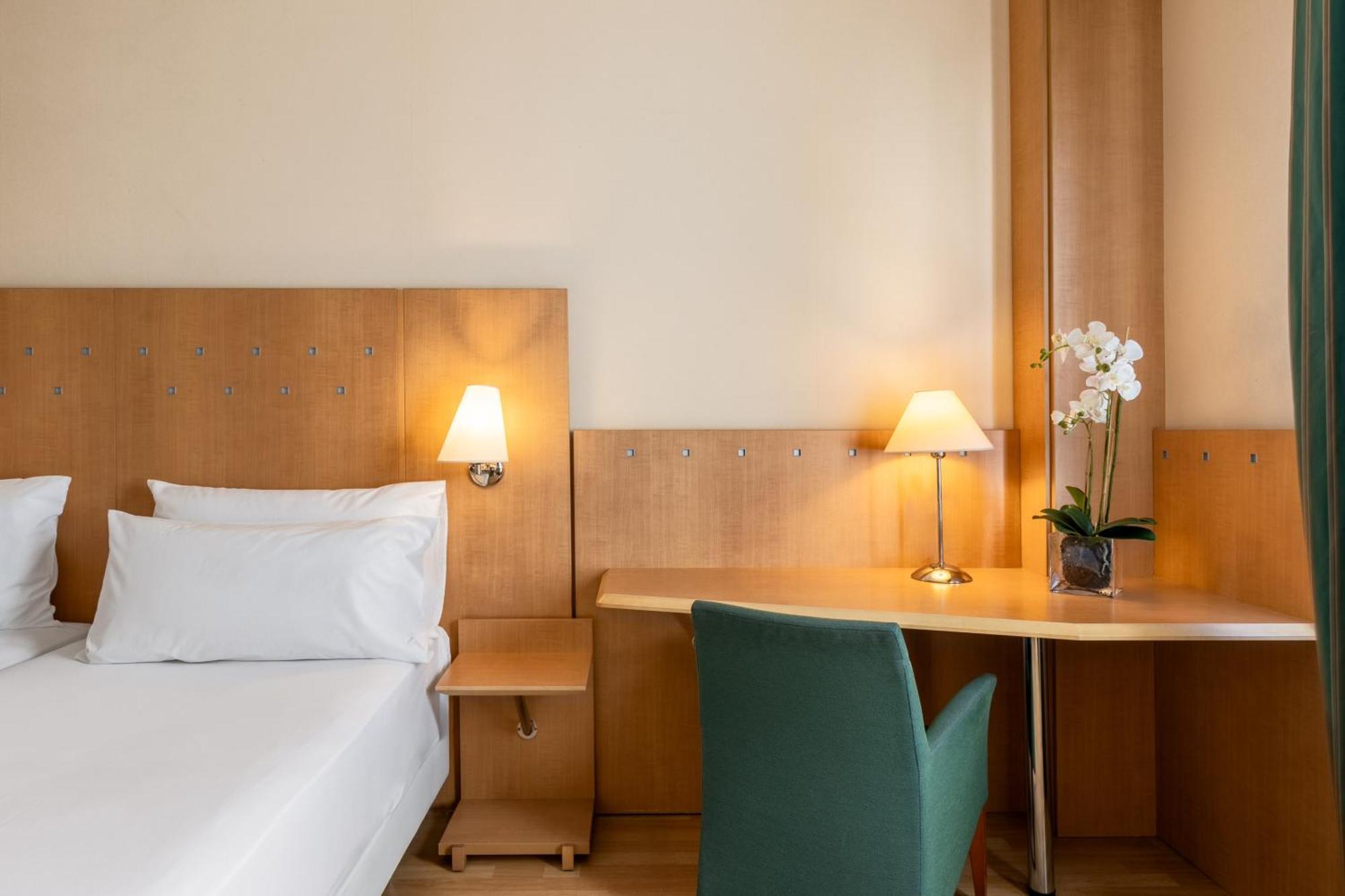 Crisol Leganes Hotel Kültér fotó